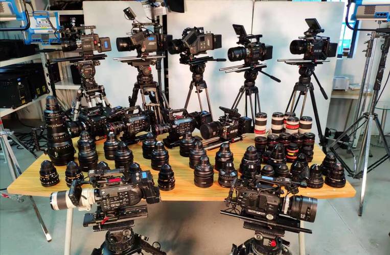 上海影视器材租赁指南 阿莱灯光与专业摄像机设备助力影视创作